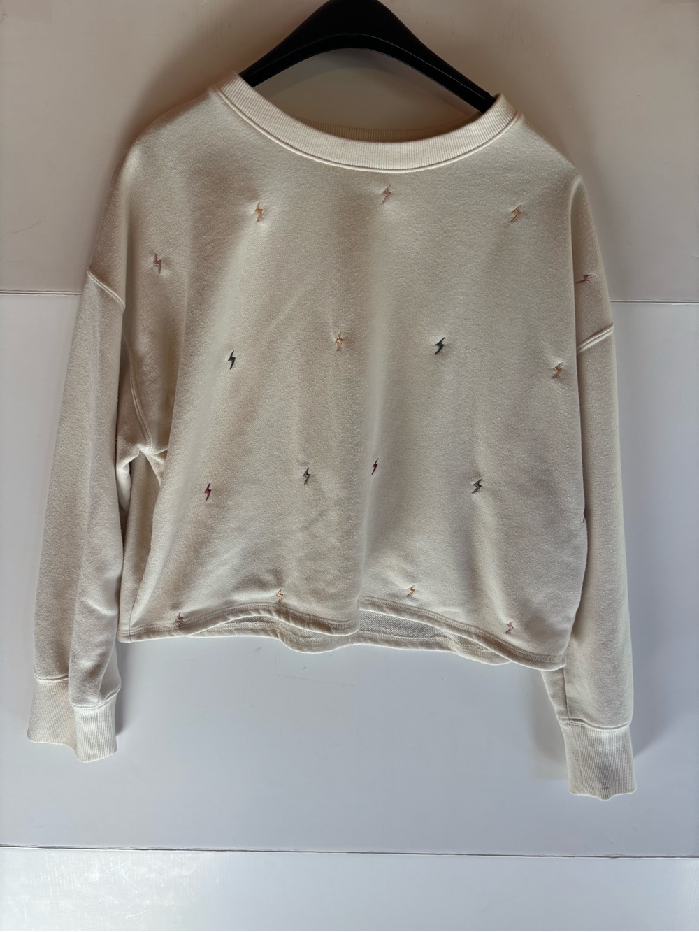 Z Supply Women's Cream Embroidered Lightning Crewneck Pullover Sweatshirt S